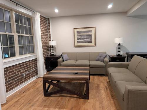 Maryville Apartment | New Modern 2 BR in Excellent Location (201)