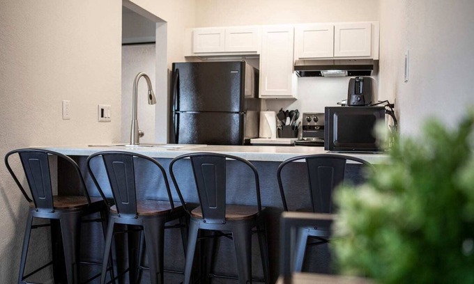 Sierra Vista House | New Modern Apartment Near Ft. Huachuca (225)
