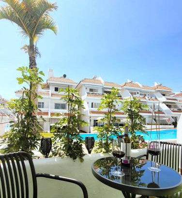 El Madronal Apartment | New Modern Apartment close to the Beach