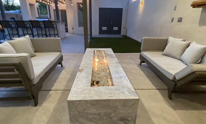 Corrales House | New Modern house- heart of Corrales