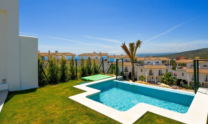 Manilva House | New modern house with private pool