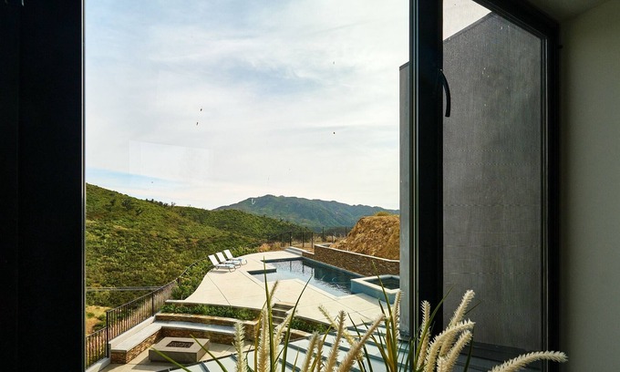 Malibu House | New Modern Malibu Home
