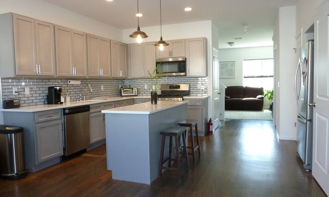 Neptune City House | New Modern Townhome Near Beach With King Beds