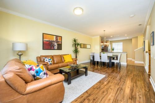 Florida Central Atlantic Coast Apartment | New Modern Townhome, Near The Parks - 4030