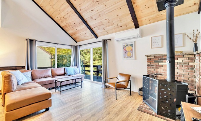 Village at Camelback House | NEW & Modern townhouse, Pool, Camelback Area, Grill, A/C