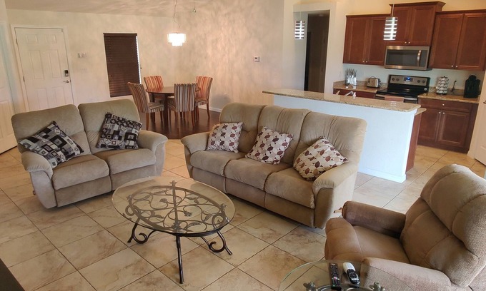 Westminister House | New Modern Vacation Home on a budget! Smart TV only. NO CABLE