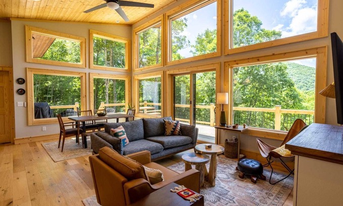 Todd Cabin | New Mountain Home on Wooded Lot