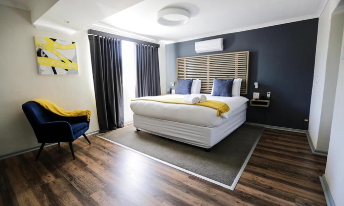 Parow Hotel | New National Hotel and Conference