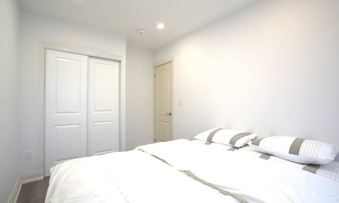 York University Heights Apartment | New one bedroom apartment in main floor