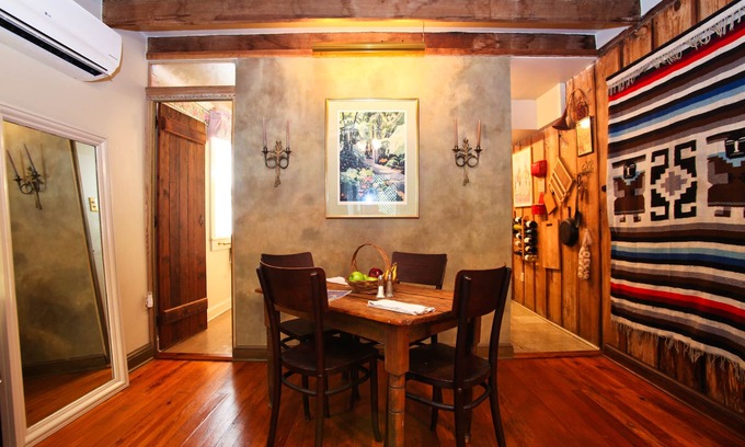 Esplanade Ridge Apartment | New Orleans At It’s Best - THE LAGNIAPPE SUITE - Charming Studio, Great Location