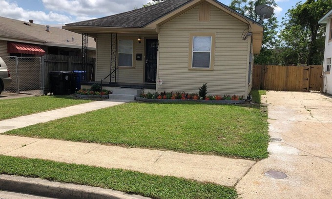 St. Bernard Area House | New Orleans Creole Cottage,
