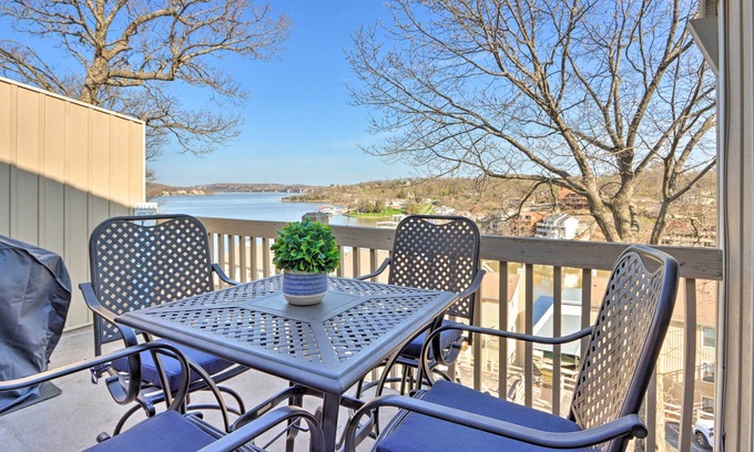 Osage Beach Condo | NEW! Osage Beach Condo w / pools and boat dock access