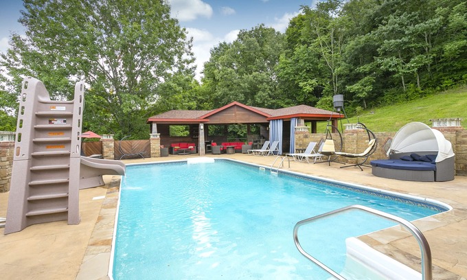 Franklin House | NEW! "Outdoor Oasis" You Will Not Need to Leave Home