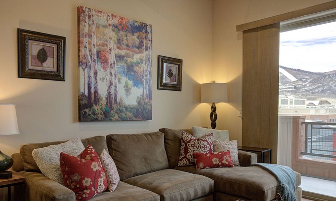 Kimball Junction Condo | New Park Terrace 4: 2 bedroom 2 bathroom condo in New Park with Great views