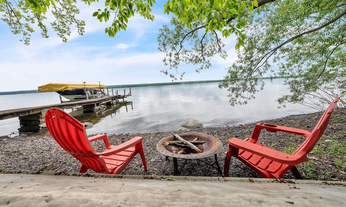Town of Ledyard Cottage | NEW! Peaceful Lakefront Getaway on Cayuga Lake