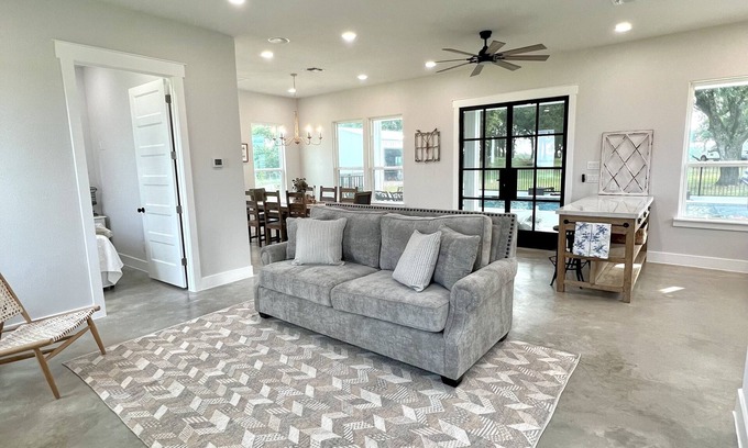 La Grange House | NEW Pool House, on A Ranch, 15 miles from Round Top