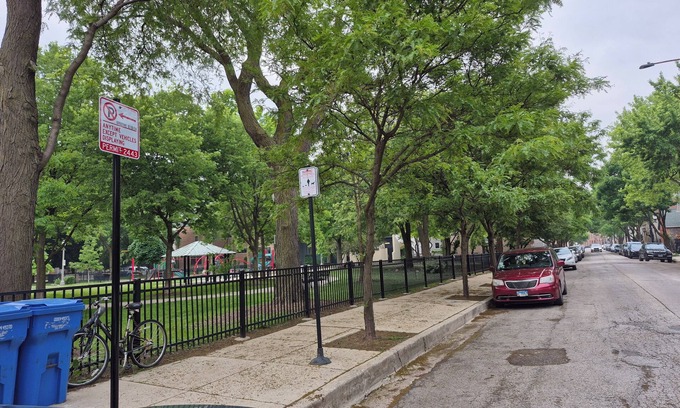 Lower West Side Apartment | New Private Apartment - Pilsen Downtown