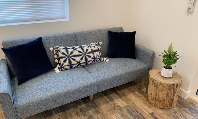 Valley Glen House | New Private house near studios