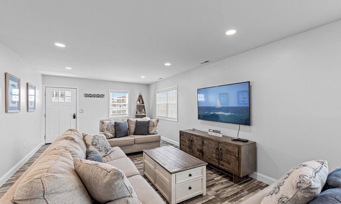 West Ocean City House | New Quay Retreat, bring your Boat and fall in love with this West OC Beauty!