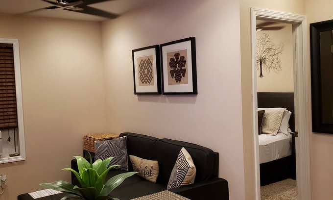 Albany Apartment | NEW Queen Bed Modern Entire Apt!