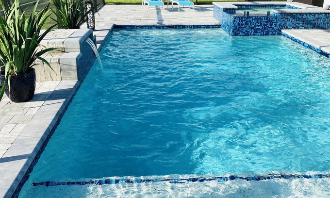 Mariner House | New: Relaxing Saltwater Pool & Spa, quiet neighborhood. May- Sept Discounts