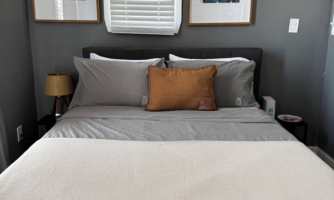 Near East Side Bed & Breakfast | NEW REMODEL! Historic modern Industrial With a Splash of History B&B