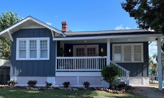 Gulfport House | New Reno - Bungalow Near Beach - Walk to Casino & Downtown - "The Purple Frog"