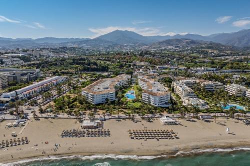 Puerto Banus Apartment | New Renovated Front Line Beach Playa Rocio Puerto Banus