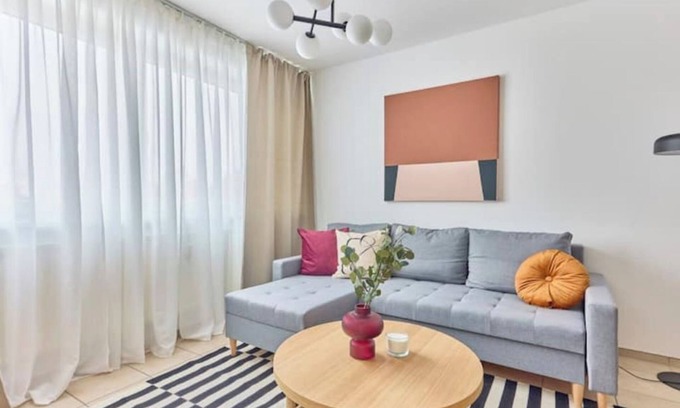 Kaiserslautern Apartment | New Rosalia Stylish Living, Central Experience