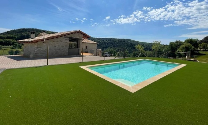 Gurb Cottage | New rural house, near Barcelona, with swimming pool and natural surroundings