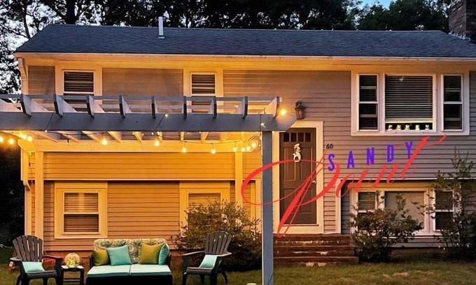 North Eastham House | New! Sandy Point-Private beach/Dog Friendly