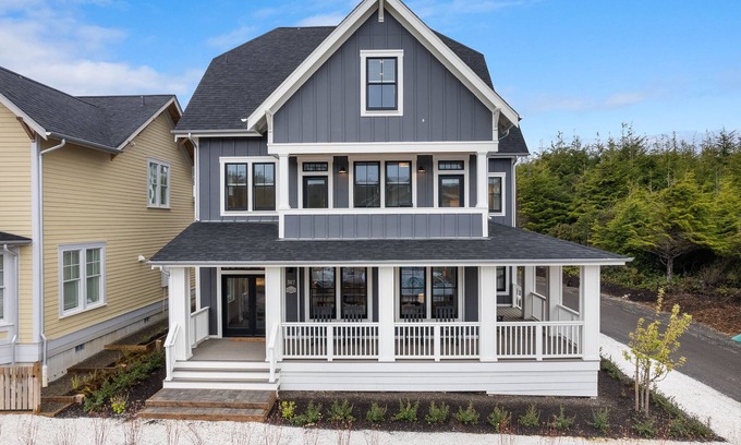 Seabrook House | *New* Seabrook's Soothes the Sol, Dog Friendly, Hot Tub