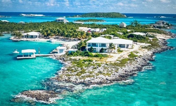 Staniel Cay House | New! Secluded private retreat with yoga studio, pool, private beach & much more!