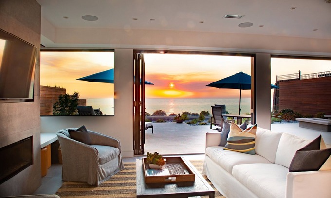 Olde Solana Beach House | NEW - Sleek Solana Oceanfront