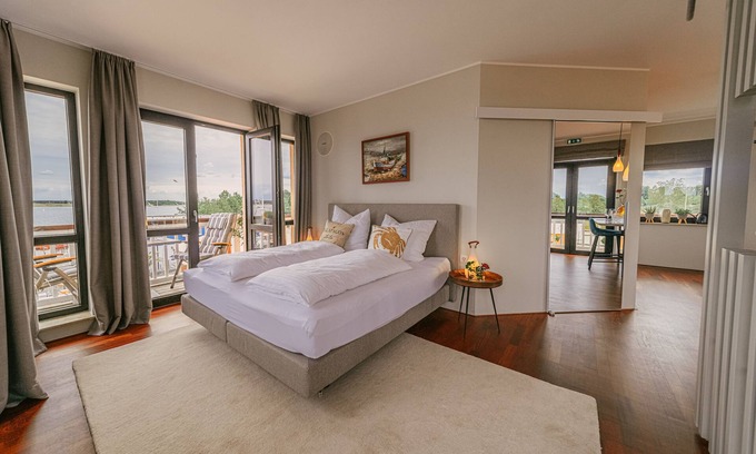 Bitterfeld Hotel | NEW: Sleep in Seensucht’s Resort - Admiral Suite