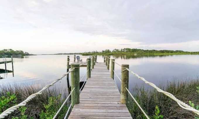 New Smyrna Beach House | New Smyrna Luxury River Oasis w/Dock & Pool