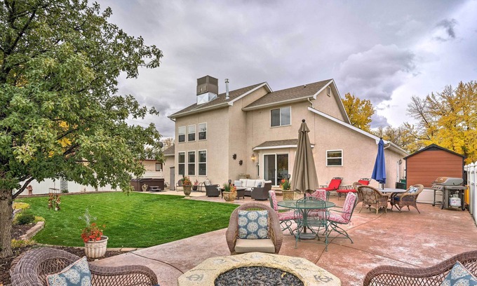 Canon City House | NEW! Spacious Cañon City Retreat w/ Yard & Hot Tub