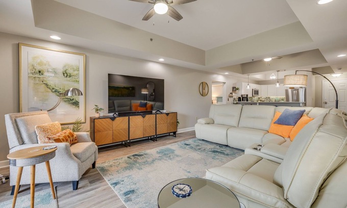 Bluff City Condo | New, SpeedwaySkyview, Penthouse3BR/3BA