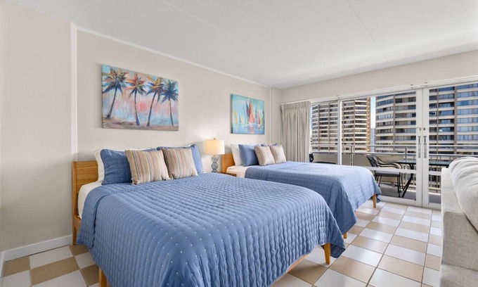 Waikiki Apartment | [New] Steps to Beach | Resort Amenities | Kitchen