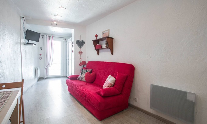Saint-Martin-Vesubie Apartment | New studio in full center of the village
