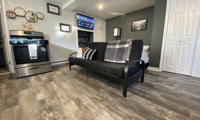 Federal Hill Apartment | New Studio in ❤️ of Providence with FREE Parking