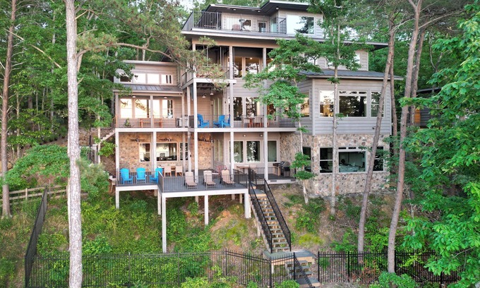 Crane Hill House | New! Stunning Treetop Mansion on Smith Lake - Sleeps 22!