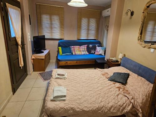 Ano Siros Apartment | new style in the neighborhood