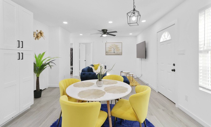 Northside House | New Stylish Home in Houston! 12mins to Downtown