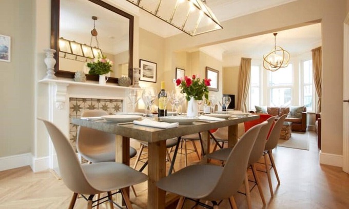 York House | NEW The City Escape: Luxury Townhouse with parking