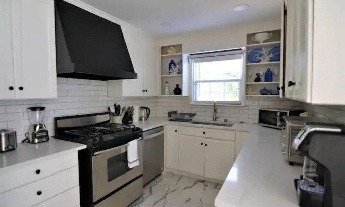 Pasadena House | NEW! The Indoor Pool House.