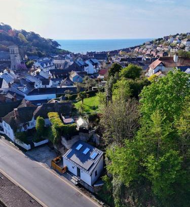 Beer House | NEW The Water Shed Beer Devon sleeps 2