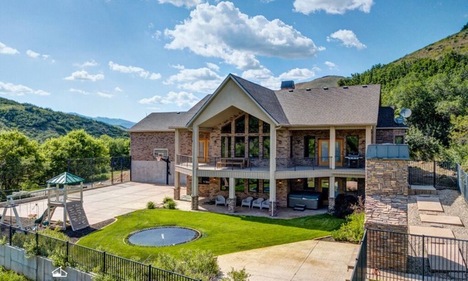 Morgan County House | New to Market Private Weber River Access Stunning Family Retreat