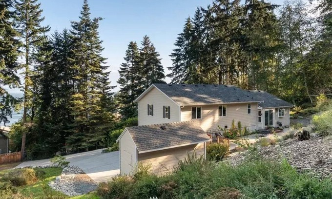 Coupeville House | New to VRBO - Whidbey Island Escape near downtown Coupeville