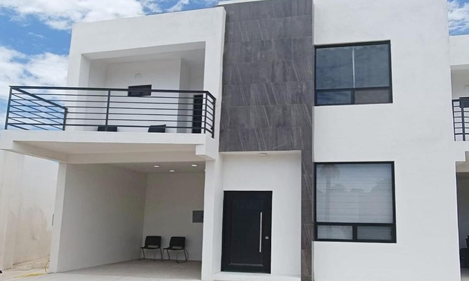 Ferrocarrilera Apartment | New Town Condo Casamar 1 near the beach.